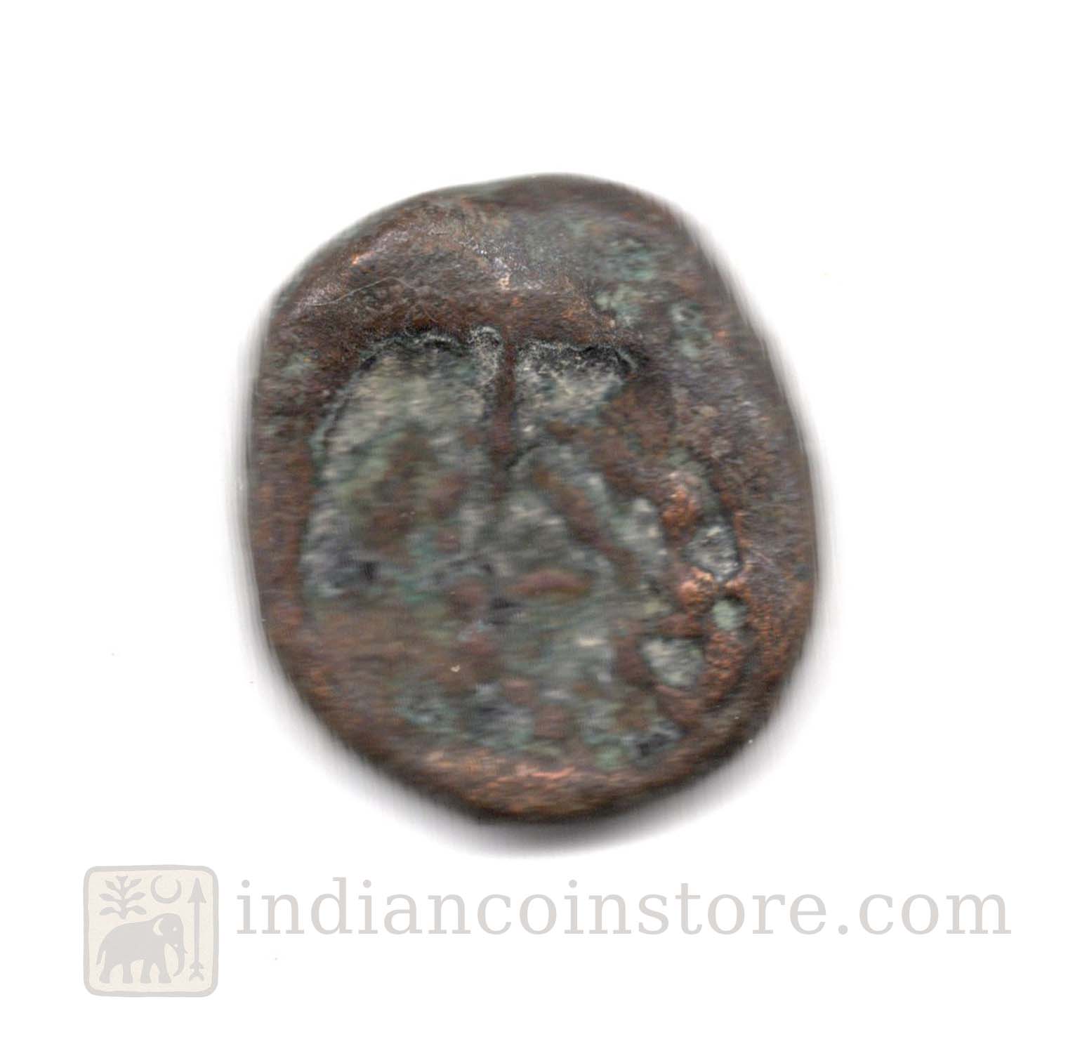 Queen Mangamma Madurai Nayak Copper Kasu – Vishnu Type, c. 1689–1706 AD M98 - Image 2